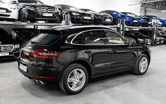 Porsche Macan cena 235000 przebieg: 51000, rok produkcji 2017 z Świeradów-Zdrój małe 781